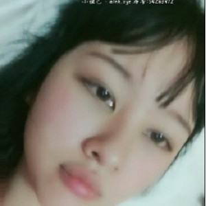 大三学生妹合租没羞没臊的深度交流
