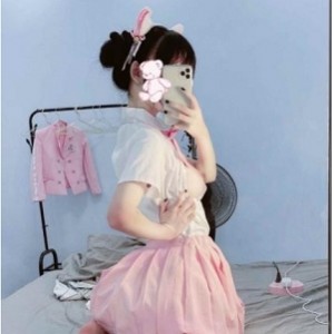 某推新晋超级人气超粉嫩甜美可爱妹子小仙女【极品白】粉嫩罗莉（芊芊qianfff）最新精品合集[4V-308MB]