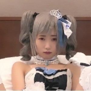 精选女仆妹子写实cos装一对一输出