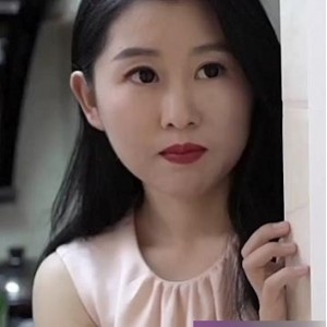 果冻传媒演绎丰满圆润少妇引美团外卖【百度云