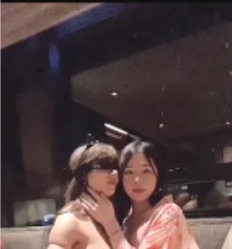国产TS系列+超美肤白貌美的微博网红张思妮酒店Csao+nu+从床上干到卫生间后推车爆射+[1V-600M]