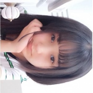 软妹子风格红色国风和服cosplay