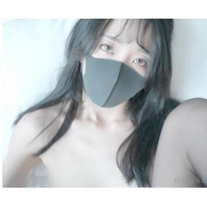 HongkongDoll-玩偶姐姐的最新私信短片，黑丝噼里啪啦