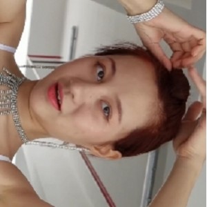 热销性感红色泳装美女视频（2V/8.1G）