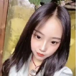 美足小表妹的白嫩足部照片集合