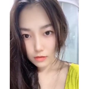 《快手网红小倩倩呀》舌头舞合集：13V+371MB百度云资源限时抢购！
