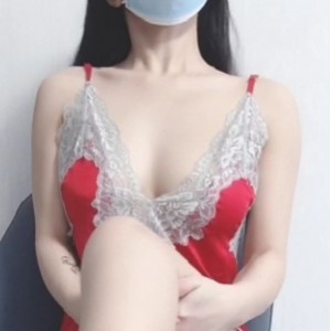 定制红色睡衣