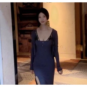 抖娘利世：老同学旧情复燃，1V1.8G身材颜值爆火