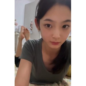 [自行打包]+女大学生[瑜s]宿舍秀嫩脚+[30v+450M][百度盘]