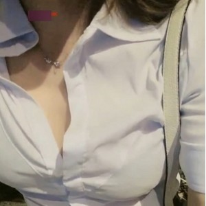 户外勾引女王木兰（叶子姐姐）最新合集22V159.5G，户外魅力勾引