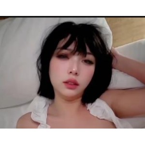 傻女快手黑猫露娜酱最新合集9V1.9G，自拍出道签约作品全收录