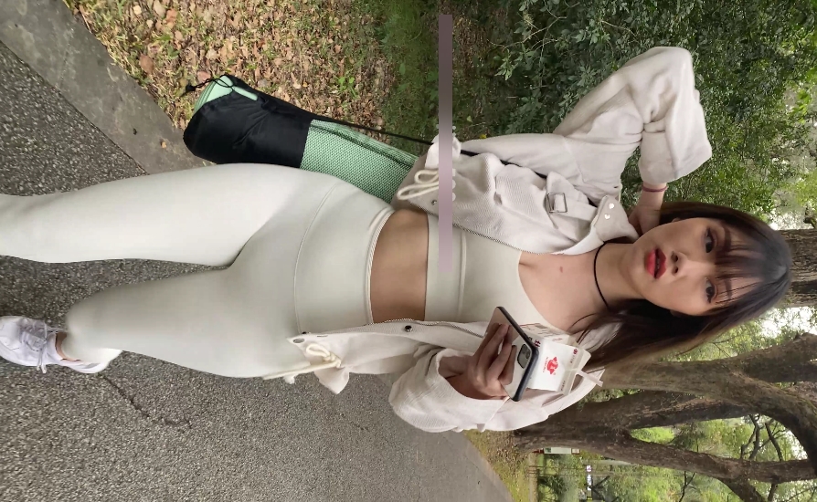 视频百度云翘臀长腿美女最新合集1V10.4G，白色紧身长裤