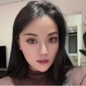 泄密边缘群约会模特最新合集25套[nVnP+590M]，内部展示视频