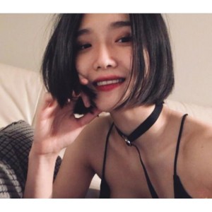 大罩杯S货何惠美国留学最新合集20V5.3G，互动无保护