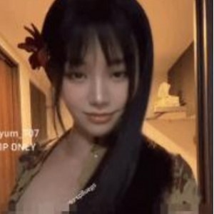 香艳推特玉米三屏热舞1008MB影子专播