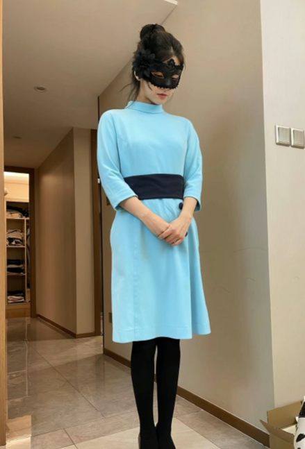 抖音幼薇儿空姐服装4V5G太顶了