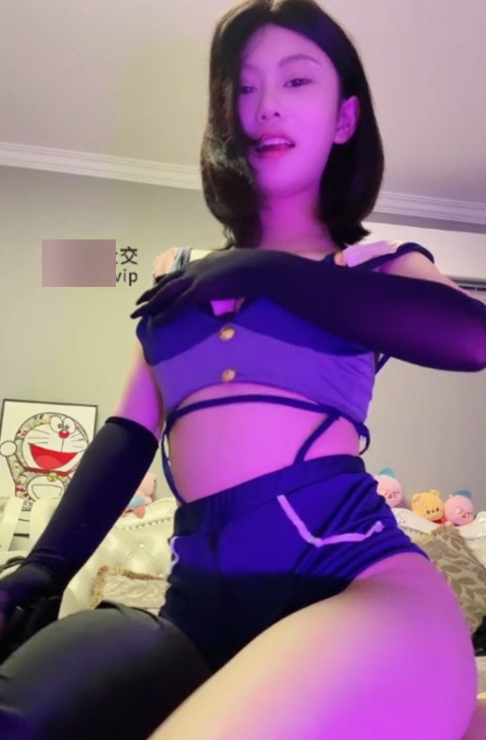 套路直播南京小小绝品老婆1V超火辣800m