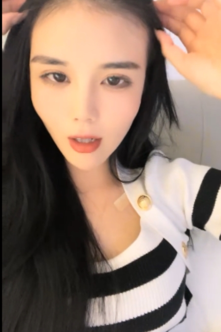 小美按摩推车1V768MB新人蜜桃臀