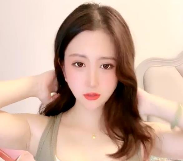 快手顶级女神网红尤物（琪琪）自我安慰自娱自乐秀