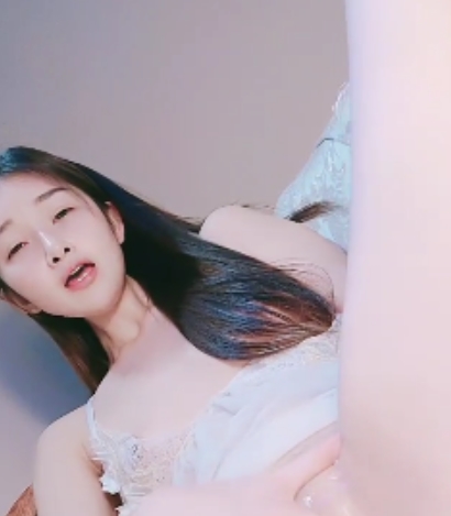 48.6G网盘依依高颜值美少女私藏视频79v合集超顶