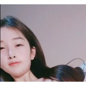 48.6G网盘依依高颜值美少女私藏视频79v合集超顶