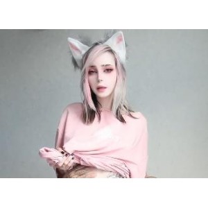 唯美用嘴pinklovingP站私藏21V4.6G洋娃娃身材超反差合集