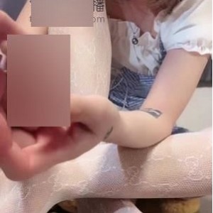 欣妍大大套路直播6V诱人合辑4.8G水蛇腰太勾魂