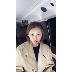 某音九莲辣辣姐空姐白丝一字马热舞78部合集17G极致柔韧