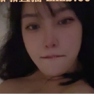 小东西完美一线天秀1V238M太润了