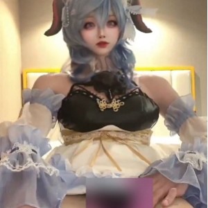 小纯网盘伪娘TS原神cos1V440M紧致释放太勾人